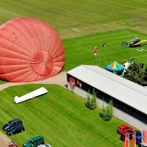 Genieten van de rust en het uitzicht vanuit een luchtballon