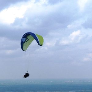Paragliding Proefles: 3 leerzame vluchten en zelf sturen!